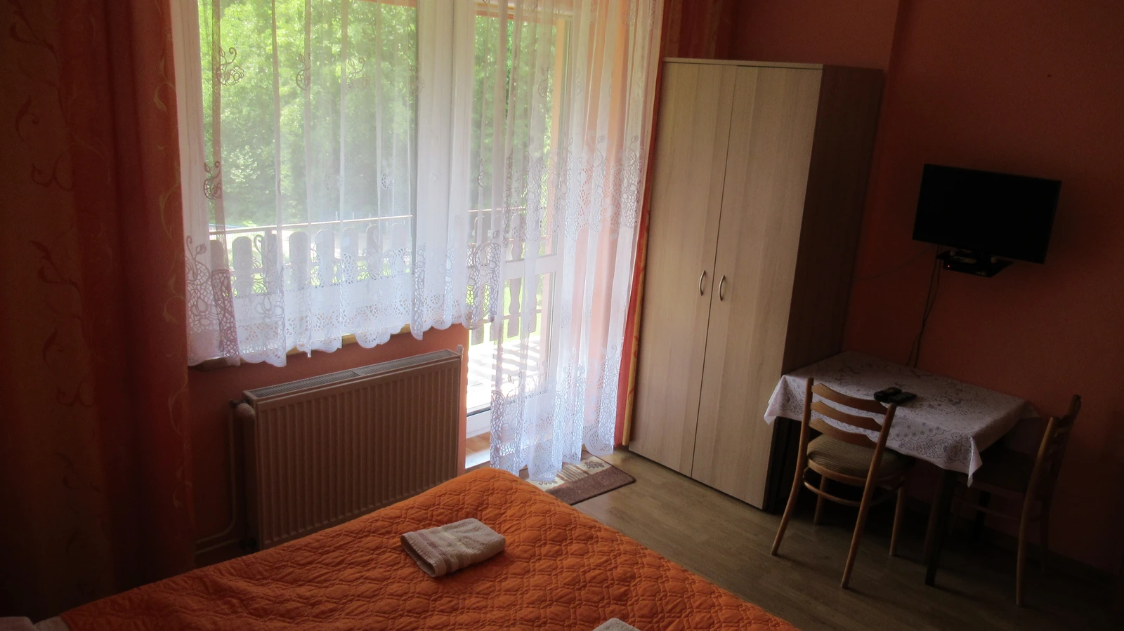 Własne wyjście na duży balkon